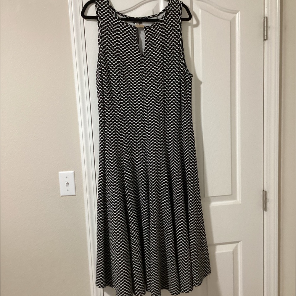 Haani Black and White Chevron Dress